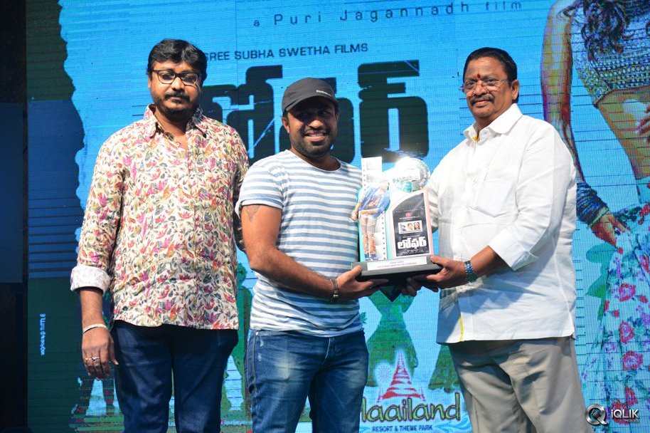 Loafer-Movie-Platinum-Disc-Function